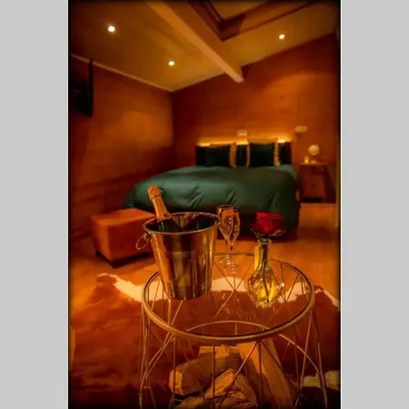 Chalet Le Du Cabanon: Cabanon De Luxe Avec Entièrement Privatif *