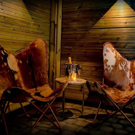 Le Du Cabanon: Cabanon De Luxe Avec Entierement Privatif Chalet Aye